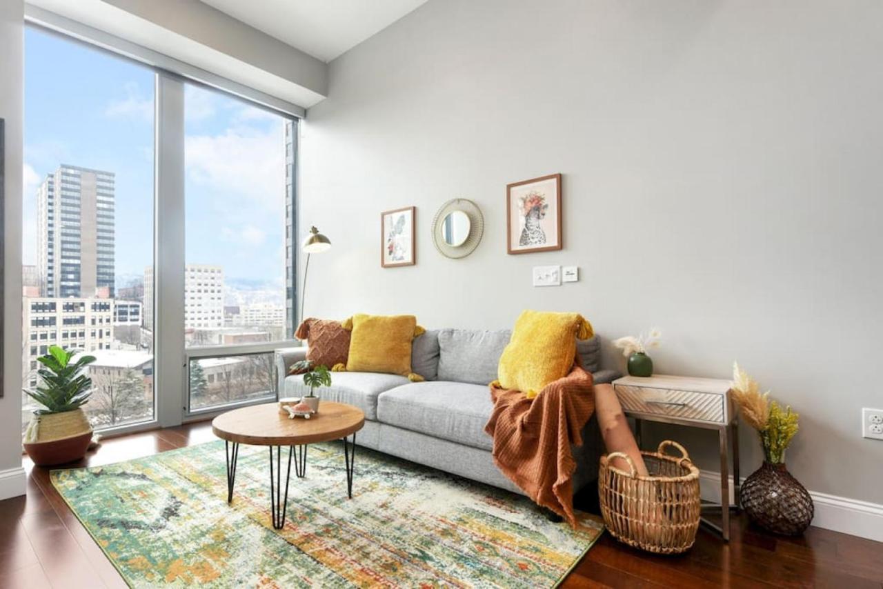 Hostwise Stays - The Washington At Chatham - Free Parking, Private Gym, More! Pittsburgh Extérieur photo