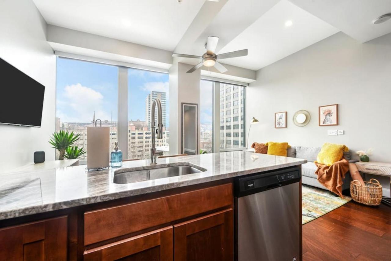 Hostwise Stays - The Washington At Chatham - Free Parking, Private Gym, More! Pittsburgh Extérieur photo